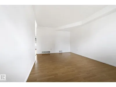 3122 142 AV NW photo 9