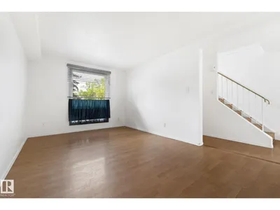 3122 142 AV NW photo 6