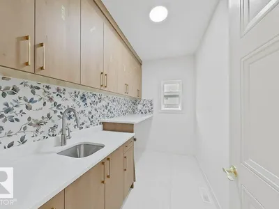 9216 91 ST NW photo 23
