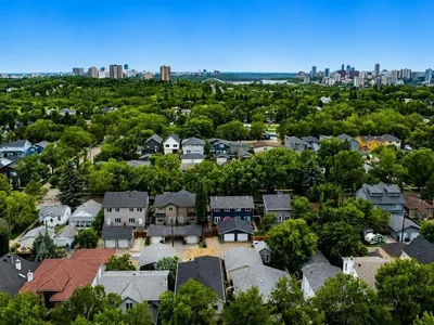 9216 91 ST NW photo 45