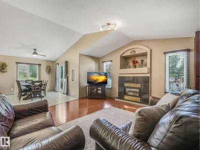 247 HOOPER CR NW photo 10