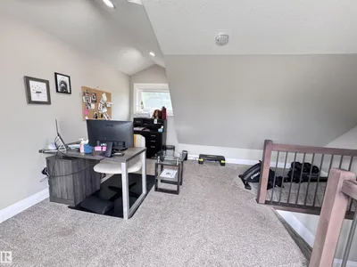 7004 97 ST NW photo 31