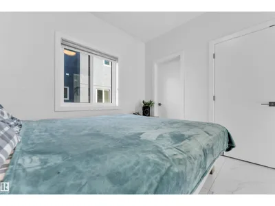 1634 16A ST NW photo 35