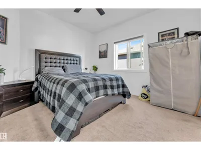 1634 16A ST NW photo 40