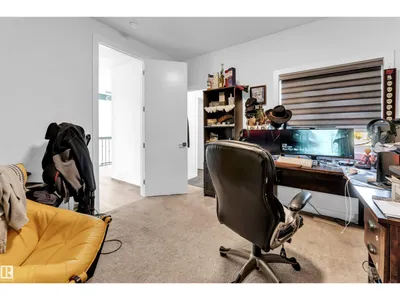 1634 16A ST NW photo 44