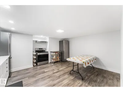 9504 139 AV NW photo 44