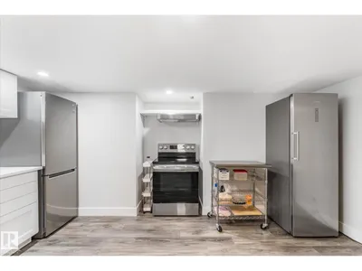 9504 139 AV NW photo 45