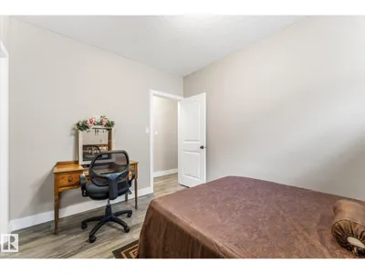9504 139 AV NW photo 53