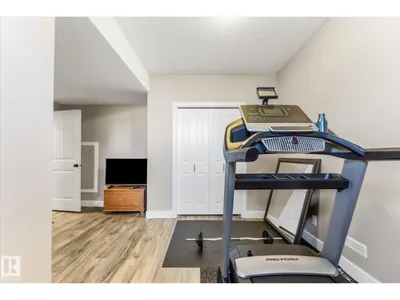 9504 139 AV NW photo 55