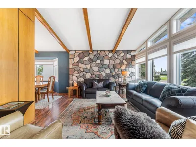 9504 139 AV NW photo 6