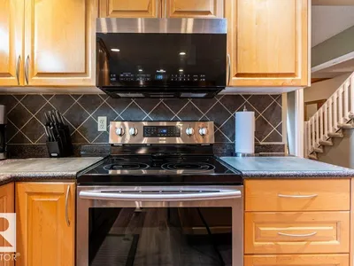 14514 101 AV NW photo 11