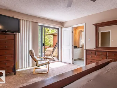 14514 101 AV NW photo 21