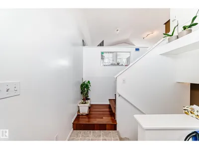 15112 139 ST NW photo 10