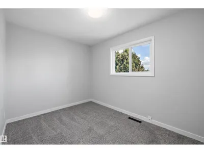 12715 / 12717 93 ST NW photo 17