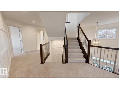 26 EXECUTIVE WAY photo 22