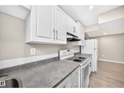 12730 90 ST NW photo 43