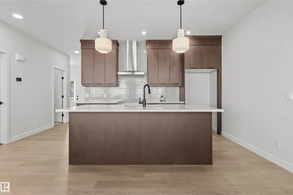 3408 126 ST SW photo 2