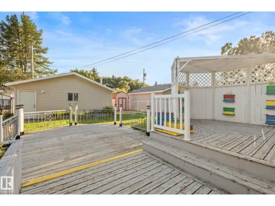 9719 65 AV NW photo 15