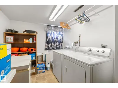 9719 65 AV NW photo 32