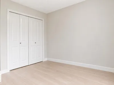 #127 5515 7 AV SW photo 15