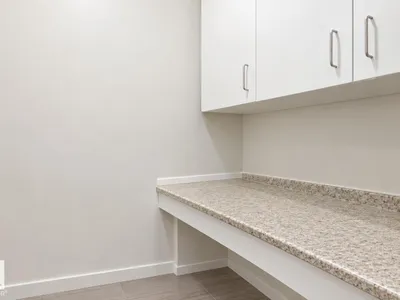 #127 5515 7 AV SW photo 5