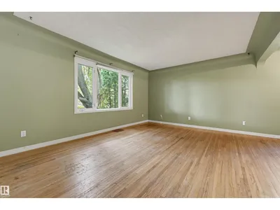 7754 80 AV NW photo 7