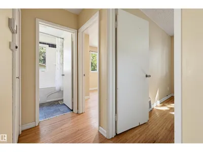 7754 80 AV NW photo 15