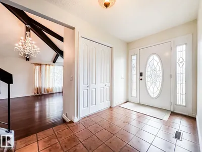 8504 173 ST NW photo 4