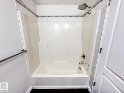 8504 173 ST NW photo 27