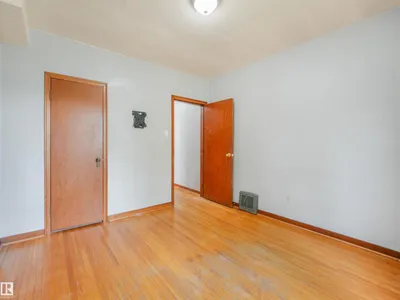11233 103 ST NW photo 17