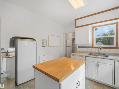 11233 103 ST NW photo 24