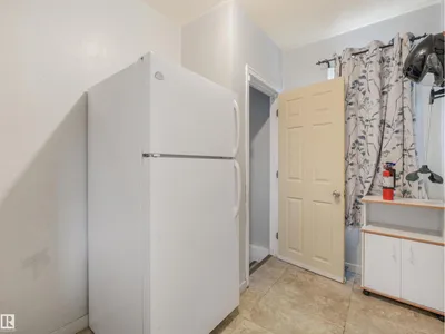 11233 103 ST NW photo 27