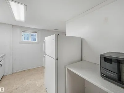 11233 103 ST NW photo 41