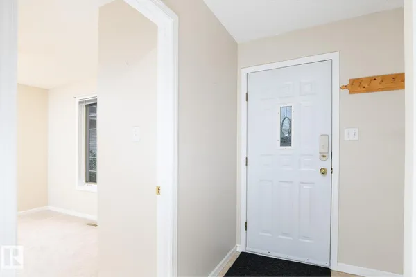 #27 13217 155 AV NW photo 3