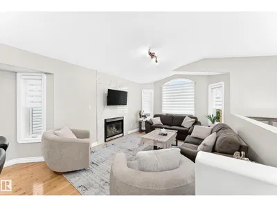 16419 89 ST NW photo 4