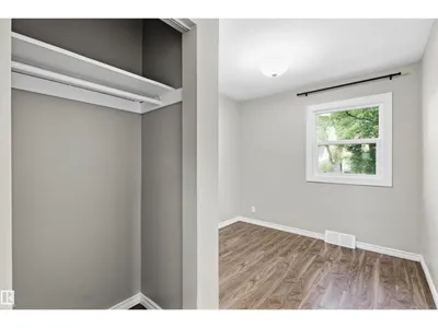 7715 76 AV NW photo 13