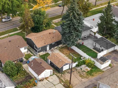 7715 76 AV NW photo 27