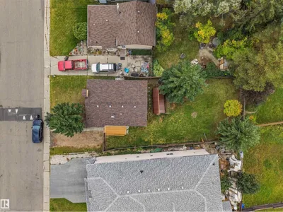 3927 22 AV NW photo 28