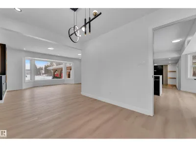 11615 24 AV NW photo 10