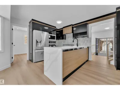 11615 24 AV NW photo 15
