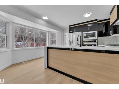 11615 24 AV NW photo 16