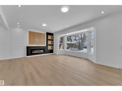 11615 24 AV NW photo 7