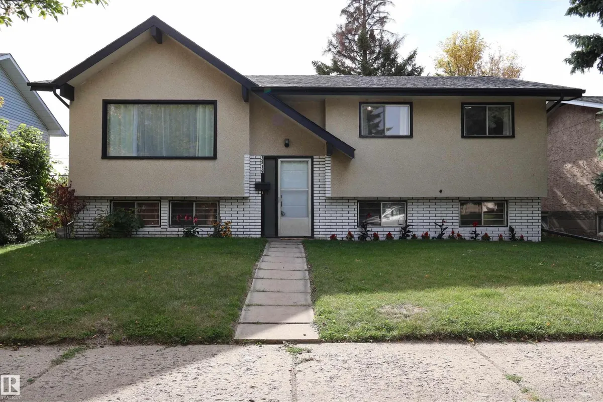 3819 115 AV NW NW exterior