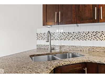 10634 155 ST NW photo 13