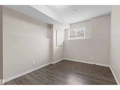 10634 155 ST NW photo 34