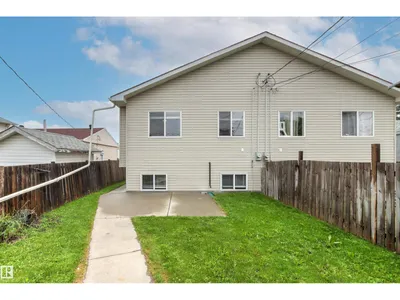 10634 155 ST NW photo 42
