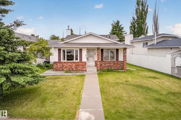 18351 77 AV NW photo 2