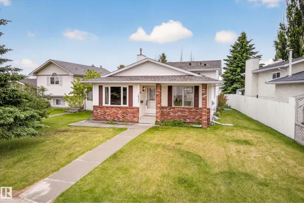 18351 77 AV NW photo 3