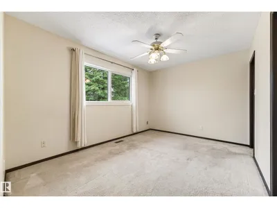 18351 77 AV NW photo 28
