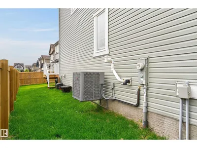 22809 95A AV NW photo 13